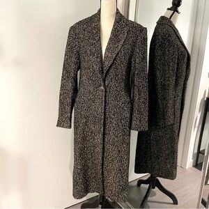 Zara herringbone coat, size L, excellent condition